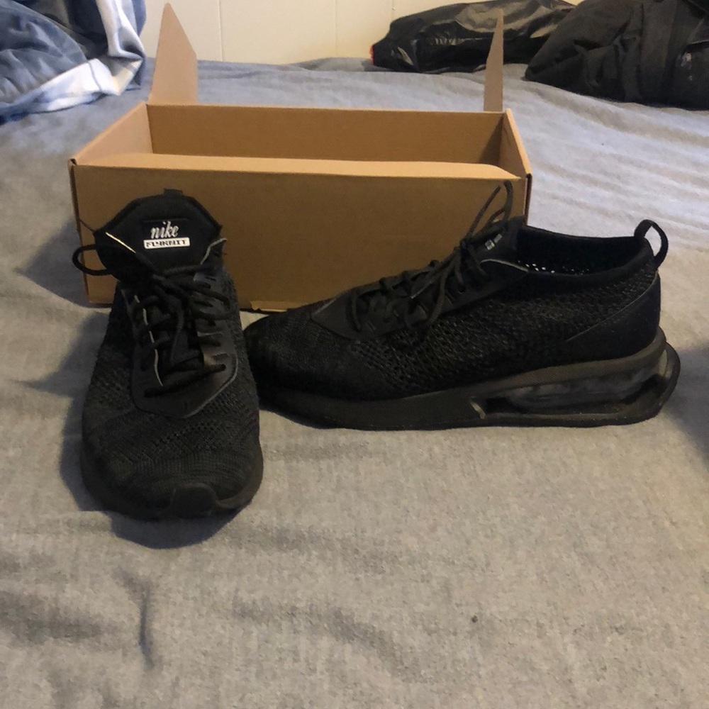 Nike Air Max Flyknit Racer (Blackout)